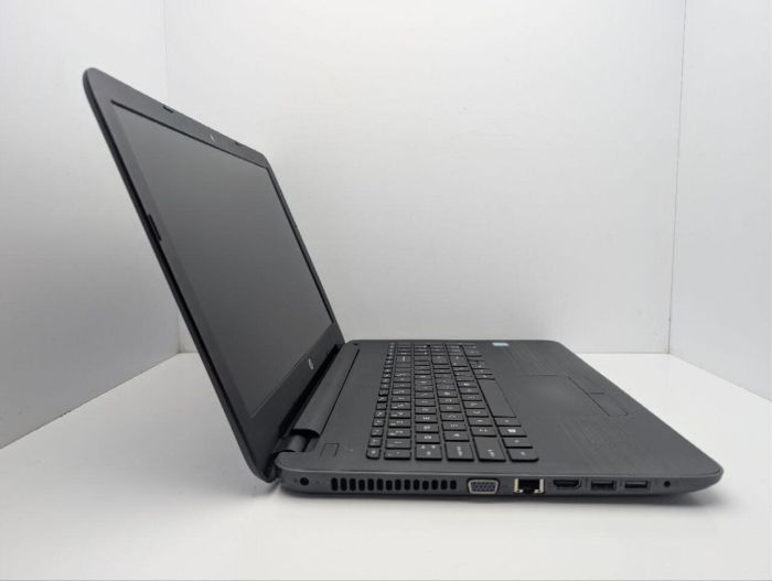 Ноутбук HP 250 G5 / 15.6" (1366x768) TN / Intel Core i5-6200U (2 (4) ядра по 2.3 - 2.8 GHz) / 8 GB DDR3 / 128 GB SSD / Intel HD Graphics 520 / WebCam / DVD-ROM б/в - зображення 4