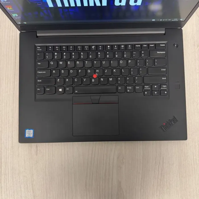 Мобільна робоча станція Б-класу Lenovo ThinkPad P15 Gen 1 / 15.6" (1920x1080) IPS / Intel Core i7-8850H (6 (12) ядер по 2,6 - 4,3 ГГц) / 16 ГБ DDR4 / 256 ГБ SSD NVMe / nVidia Quadro P1000, 4 ГБ GDDR5, 128-біт / WebCam б/в - зображення 7