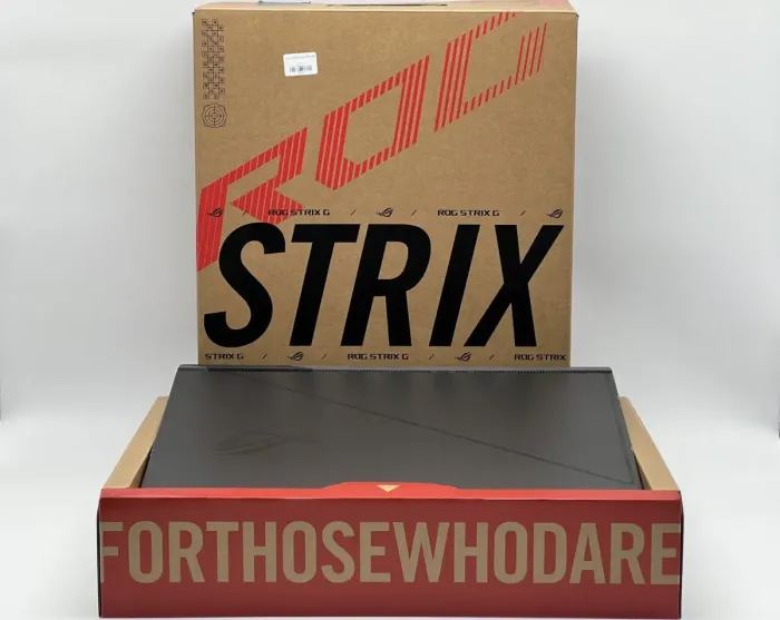 Ігровий ноутбук Б-класу Asus ROG Strix G18 G814JZ-G18 / 18" (2560x1600) IPS / Intel Core i9-13980HX (24 (32) ядра по 2,2 - 5,5 ГГц) / 32 ГБ DDR5 / 2048 ГБ SSD NVMe / nVidia GeForce RTX 4080, 12 ГБ GDDR6, 192-біт / WebCam б/в - зображення 6