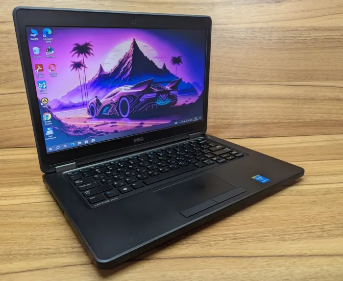 Ноутбук Dell Latitude E5450 / 14" (1366x768) TN / Intel Core i5-5200U (2 (4) ядра по 2.2 - 2.7 GHz) / 8 GB DDR3 / 240 GB SSD / Intel HD Graphics 5500 / WebCam / Windows 10 б/в - зображення 4