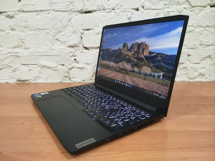 Ігровий ноутбук Lenovo IdeaPad Gaming 3 15IHU6 / 15.6" (1920x1080) IPS / Intel Core i5-11300H (4 (8) ядра по 2.6 - 4.4 GHz) / 16 GB DDR4 / 480 GB SSD / nVidia GeForce RTX 3050, 4 GB GDDR6, 128-bit / WebCam б/в - зображення 4
