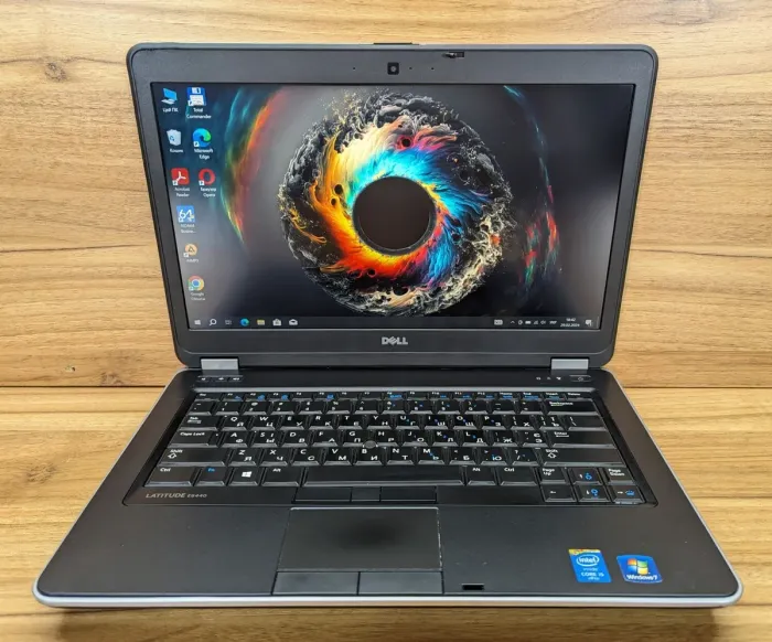 Ноутбук Б-клас Dell Latitude E6440 / 14" (1920x1080) IPS / Intel Core i5-4310M (2 (4) ядра по 2.7 - 3.4 GHz) / 8 GB DDR3 / 240 GB SSD / Intel HD Graphics 4600 / WebCam / Windows 10 б/в - зображення 2