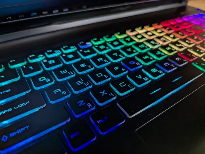 Ігровий ноутбук MSI MS16P7 GL63 9SDK / 15.6" (1920x1080) IPS / Intel Core i7-9750H (6 (12) ядер по 2.6 - 4.5 GHz) / 16 GB DDR4 / 512 GB SSD / nVidia GeForce GTX 1660 Ti, 6 GB GDDR6, 192-bit / WebCam / Windows 10 б/в - зображення 7