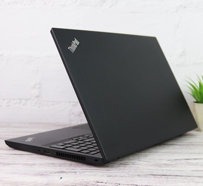 Ноутбук Lenovo ThinkPad L580 / 15.6" (1920x1080) IPS / Intel Core i5-8250U (4 (8) ядра по 1.6 - 3.4 GHz) / 8 GB DDR4 / 240 GB SSD M.2 / Intel UHD Grphics 620 / WebCam б/в - зображення 6
