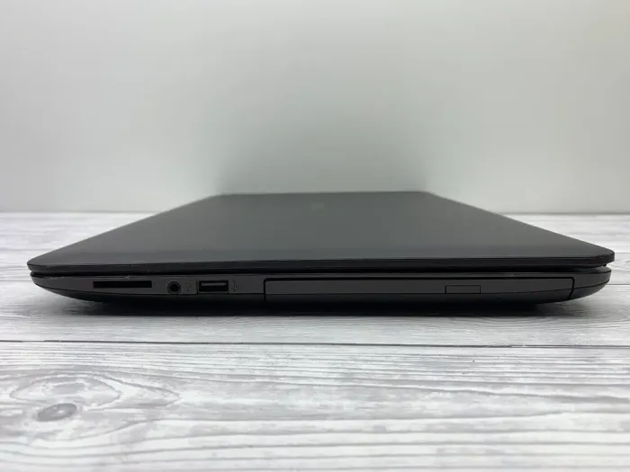 Ноутбук Asus X556U / 15.6" (1920x1080) IPS / Intel Core i3-7100U (2 (4) ядра по 2.4 GHz) / 8 GB DDR4 / 240 GB SSD / nVidia GeForce 940MX, 2 GB GDDR5, 64-bit / WebCam / DVD-ROM б/в - зображення 5