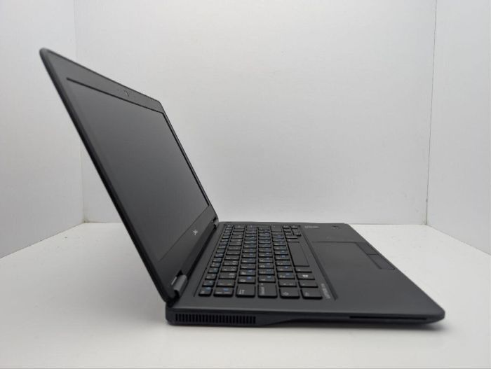 Нетбук Dell Latitude E7250 / 12.5" (1366x768) TN / Intel Core i7-5600U (2 (4) ядра по 2.6 - 3.2 GHz) / 8 GB DDR3 / 256 GB SSD / Intel HD Graphics 5500 / WebCam б/в - зображення 4