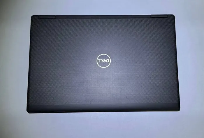 Мобільна робоча станція Dell Precision 7730 / 17.3" (3840x2160) IPS / Intel Core i7-8750H (6 (12) ядер по 2.2 - 4.1 GHz) / 32 GB DDR4 / 512 GB SSD / Radeon Pro WX 7100, 8 GB GDDR5, 256-bit / WebCam / HDMI б/в - зображення 4