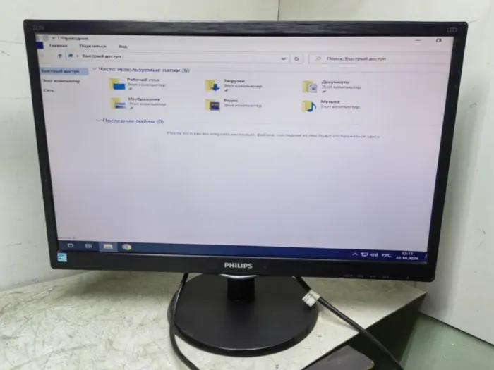 Монітор Б-клас Philips 223V5L / 22" (1920x1080) TN / 1x VGA / VESA 100x100 / Кабелі в комплекті б/в - зображення 2