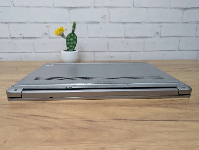 Ноутбук Б-клас Dell Inspiron 15 7537 / 15.6" (1920x1080) TN / Intel Core i7-4510U (2 (4) ядра по 2.0 - 3.1 GHz) / 8 GB DDR3 / 128 GB SSD / Intel HD Graphics 4400 / WebCam б/в - зображення 4