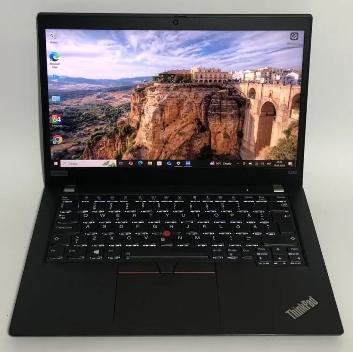 Ультрабук Lenovo ThinkPad X390 / 13.3" (1920x1080) IPS Touch / Intel Core i5-8365U (4 (8) ядра по 1.6 - 4.1 GHz) / 16 GB DDR4 / 512 GB SSD / Intel UHD Graphics / WebCam / Win 10 Pro б/в - зображення 2
