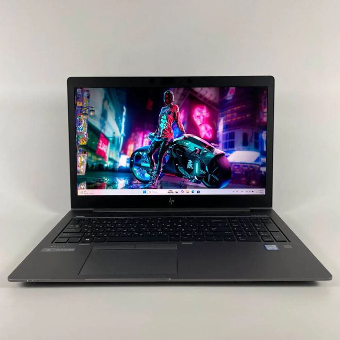 Мобільна робоча станція Б-класу HP Zbook 15U G5 / 15.6" (1920x1080) IPS / Intel Core i7-8550U (4 (8) ядра по 1.8 - 4.0 GHz) / 16 GB DDR4 / 512 GB SSD / AMD Radeon Pro WX 3100, 2 GB GDDR5, 128-bit / WebCam / TouchID б/в - изображение 2