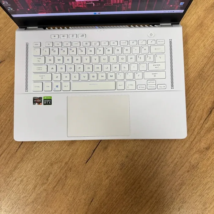 Ігровий ультрабук Asus ROG Zephyrus GA503QS White / 15.6" (2560x1440) IPS / AMD Ryzen 9 5900HS (8 (16) ядер по 3.0 - 4.6 GHz) / 32 GB DDR4 / 1000 GB SSD / nVidia GeForce RTX 3080, 8 GB GDDR6, 256-bit б/в - зображення 7