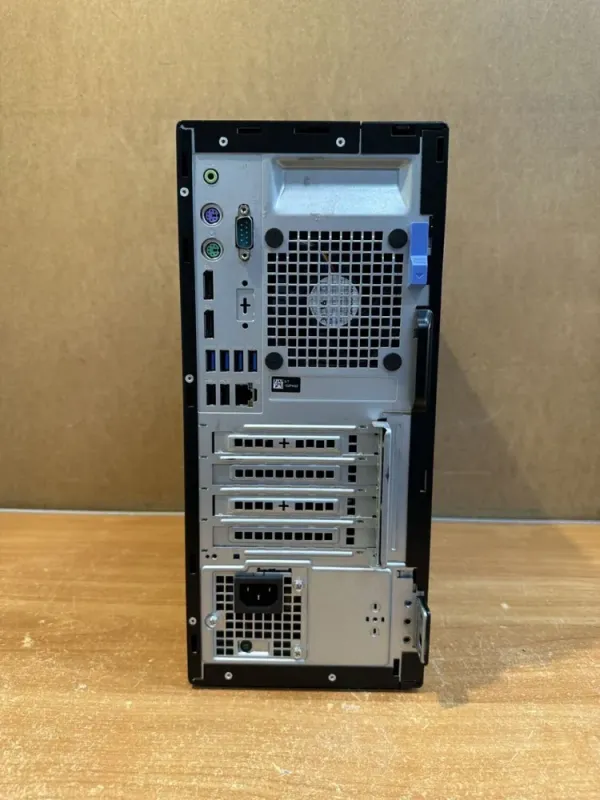 Комп'ютер Б-клас Dell OptiPlex 7060 Tower / Intel Core i5-8500 (6 ядер по 3.0 - 4.1 GHz) / 8 GB DDR4 / 120 GB SSD / Intel UHD Graphics 630 / 260W / USB 3.1 / DisplayPort б/в - зображення 3