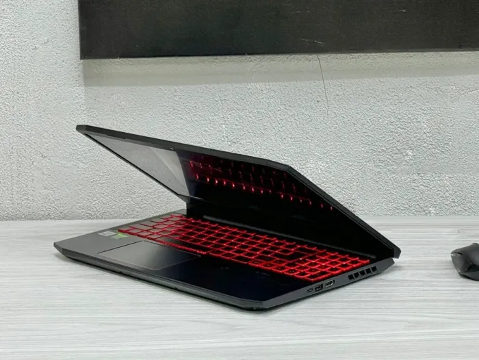 Ігровий ноутбук Acer Nitro 5 AN515-55 / 15.6" (1920x1080) IPS / Intel Core i7-10750H (6 (12) ядер по 2.6 - 5.0 GHz) / 16 GB DDR4 / 512 GB SSD M.2 / nVidia GeForce GTX 1650 Ti, 4 GB GDDR6, 128-bit / WebCam / Win 11 Home б/в - зображення 5