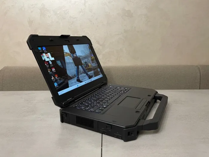 Захищений ноутбук Dell Latitude 7424 Rugged Extreme / 14" (1920x1080) IPS Touch / Intel Core i5-8350U (4 (8) ядра по 1.7 - 3.6 GHz) / 16 GB DDR4 / 1000 GB SSD M.2 / AMD Radeon RX 540, 2 ГБ GDDR5, 64-біт / WebCam б/в - зображення 5