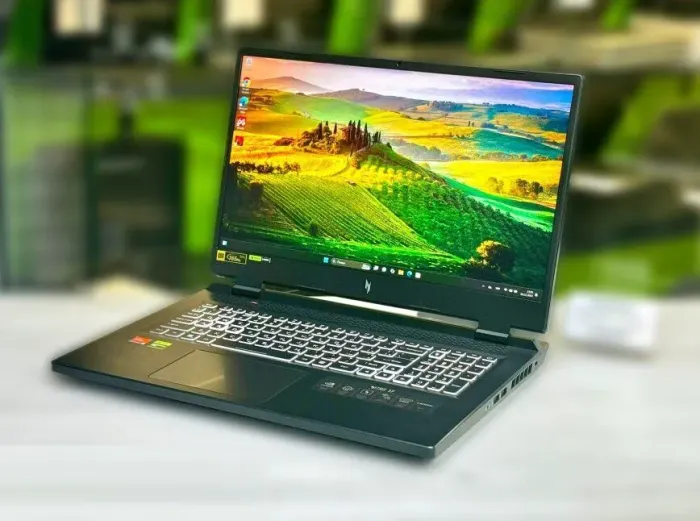 Ігровий ноутбук Acer Nitro 17 AN17-41 / 17.3" (2560x1440) IPS / AMD Ryzen 7 7840HS (8 (16) ядер по 3.8 - 5.1 GHz) / 16 GB DDR5 / 512 GB SSD M.2 / nVidia GeForce RTX 4060, 8 GB GDDR6, 128-bit / WebCam / Win 11 Home б/в - зображення 4