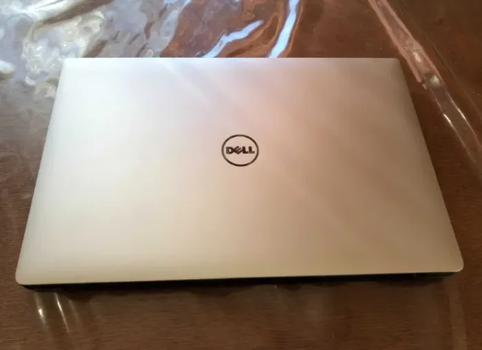 Робоча станція Dell Precision 5530 / 15.6" (1920x1080) IPS / Intel Core i7-8850H (6 (12) ядер по 2.6 - 4.3 GHz) / 32 GB DDR4 / 256 GB SSD / nVidia Quadro P1000, 4 GB GDDR5, 128-bit / WebCam б/в - зображення 3