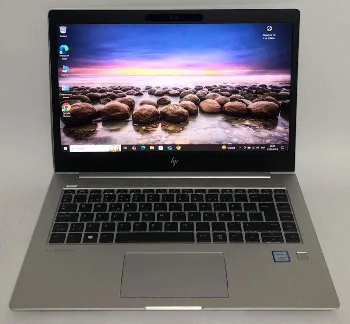 Ультрабук HP EliteBook Folio 1040 G4 / 14" (1920x1080) IPS / Intel Core i7-7500U (2 (4) ядра по 2.7 - 3.5 GHz) / 16 GB DDR4 / 512 GB SSD / Intel HD Graphics 620 / WebCam / Win 10 Pro б/в - зображення 2