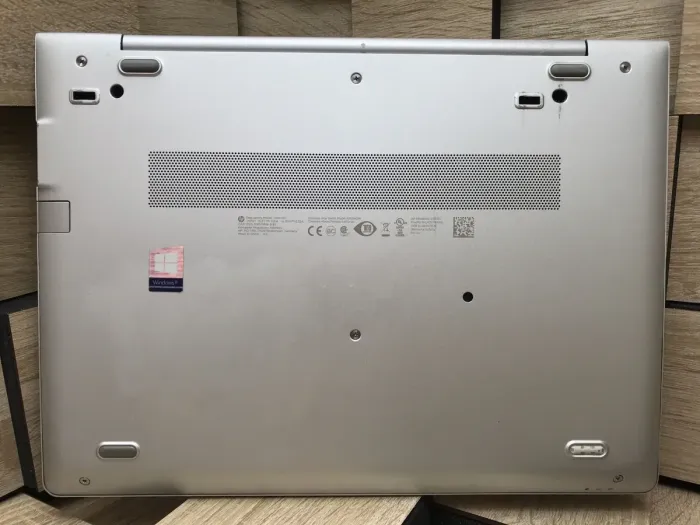 Ультрабук Б-клас HP EliteBook 830 G5 / 13.3" (1920x1080) IPS / Intel Core i7-8650U (4 (8) ядра по 1.9 - 4.2 GHz) / 8 GB DDR4 / 256 GB SSD M.2 / Intel UHD Graphics 620 / WebCam / USB 3.1 / HDMI б/в - зображення 9