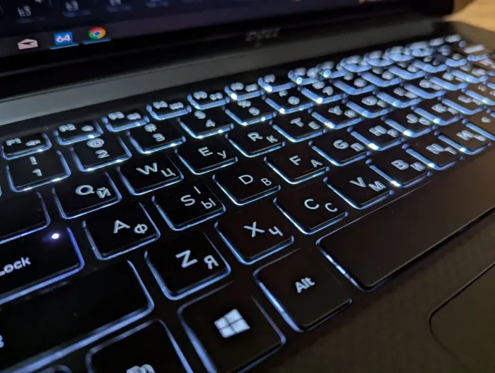 Ігровий ноутбук Dell XPS 15 9570 / 15.6" (3840x2160) IPS Touch / Intel Core i7-8750H (6 (12) ядер по 2.2 - 4.1 GHz) / 32 GB DDR4 / 1000 GB SSD / nVidia Geforce GTX 1050, 4 GB GDDR5, 128-bit / HDMI / Windows 10 б/в - зображення 6