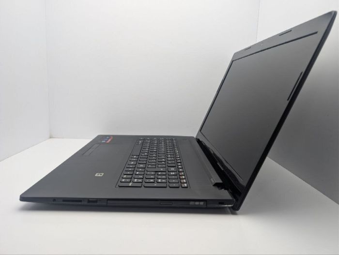 Ноутбук Lenovo G70-80 / 17.3" (1600x900) TN / Intel Pentium 3825U (2 (4) ядра по 1.9 GHz) / 6 GB DDR3 / 320 GB HDD / Intel HD Graphics / WebCam / DVD-ROM б/в - изображение 5