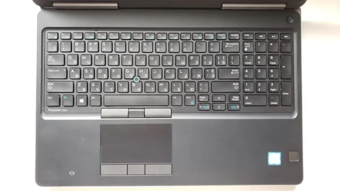 Мобільна робоча станція Dell Precision 7520 / 15,6" (1920x1080) IPS / Intel Core i7-6820HQ (4 (8) ядра по 2,7 - 3,6 ГГц) / 32 ГБ DDR4 / 128 ГБ SSD + 480 ГБ SSD / nVidia Quadro M1200, 4 ГБ GDDR5, 128-біт / WebCam б/в - зображення 3