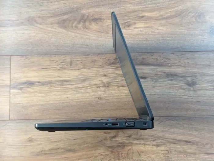 Ноутбук Dell Latitude 5491 / 14" (1920x1080) TN / Intel Core i7-8850H (6 (12) ядер по 2.6 - 4.3 GHz) / 16 GB DDR4 / 512 GB SSD / nVidia GeForce MX130, 2 GB GDDR5, 64-bit / WebCam б/в - зображення 5