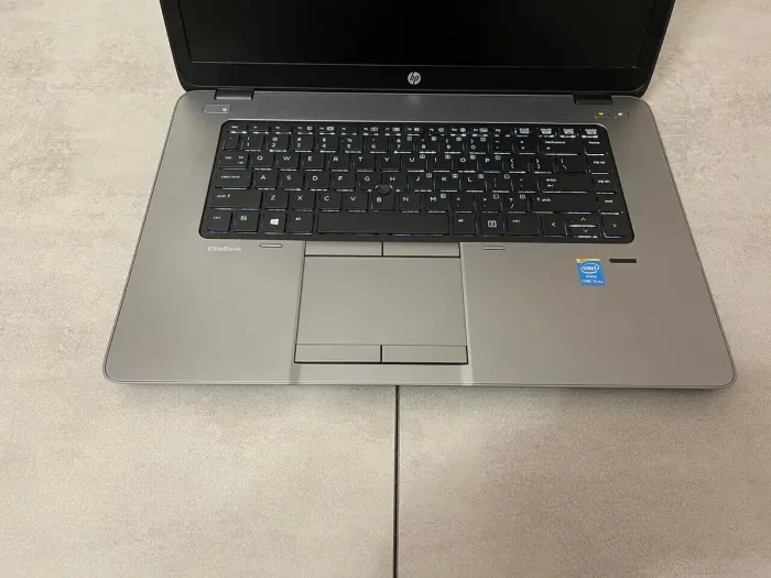 Ноутбук HP EliteBook 850 G1 / 15.6" TN / Core i5-4300U (2(4) ядра по 1.9-2.9GHz) / 8GB DDR3 / 256GB SSD / HD Graphics 4400 / WebCam б/в - зображення 5