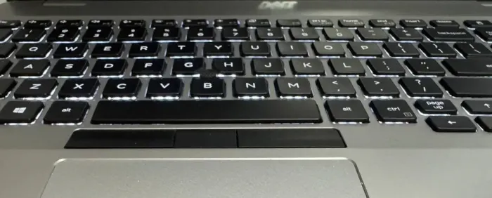 Ноутбук Б-клас Dell Latitude 5510 / 15.6" (1920x1080) IPS / Intel Core i7-10610U (4 (8) ядра по 1.8 - 4.9 GHz) / 16 GB DDR4 / 256 GB SSD / Intel UHD Graphics / WebCam б/в - зображення 3