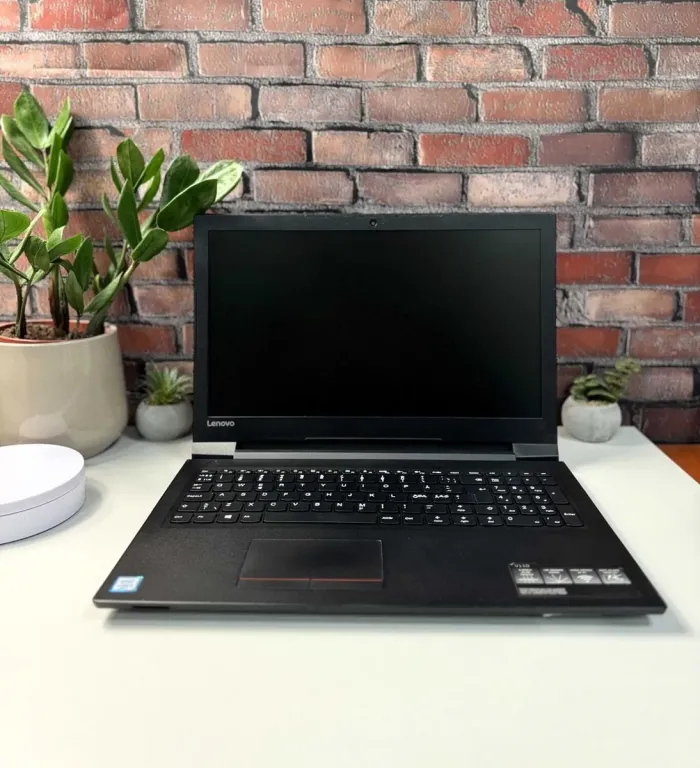 Ноутбук Lenovo V110-15ISK / 15.6" (1366x768) TN / Intel Core i3-6006U (2 (4) ядра по 2.0 GHz) / 8 GB DDR4 / 128 GB SSD / Intel HD Graphics 520 / WebCam / DVD-ROM б/в - зображення 2