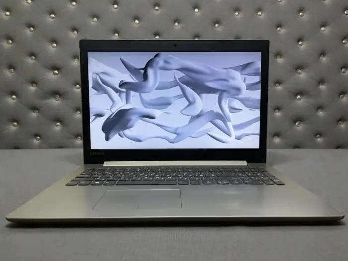 Ноутбук  Б-клас Lenovo 320-15ISK / 15.6" (1366x768) TN / Intel Core i3-6006U (2 (4) ядра по 2.0 GHz) / 4 GB DDR4 / 120 GB SSD / nVidia GeForce 920MX, 2 GB GDDR3, 64-bit / WebCam б/в - зображення 2