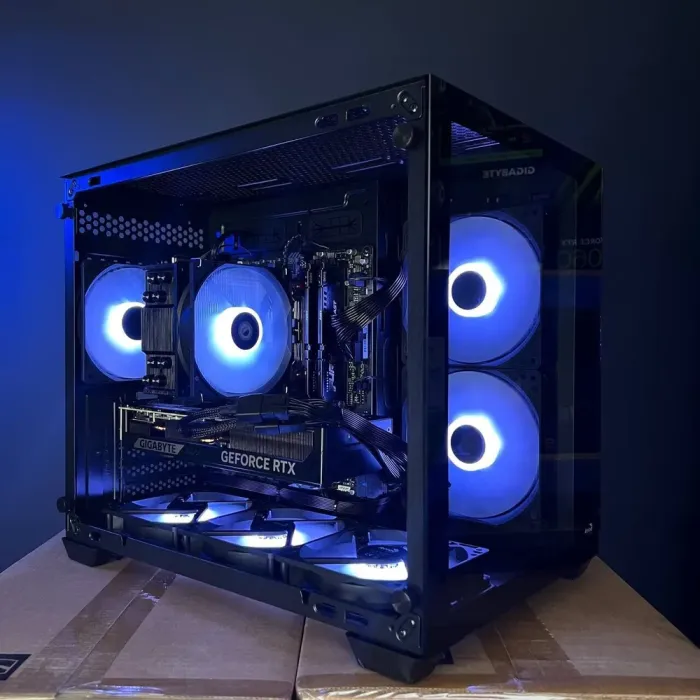 Збірка на замовлення: ігровий ПК AeroCool Dryft Mini Tower / AMD Ryzen 5 7500F (6 (12) ядер по 3,7 - 5,0 ГГц) / 32 ГБ DDR5 / 2000 ГБ SSD M.2 / nVidia GeForce RTX 5070, 12 ГБ GDDR7, 192-bit / 750 Вт - зображення 2