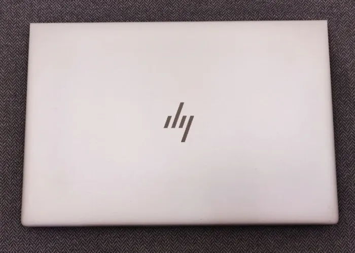 Ультрабук HP EliteBook 850 G6 / 15.6" (1920x1080) IPS / Intel Core i5-8365U (4 (8) ядра по 1.6 - 4.1 GHz) / 8 GB DDR4 / 256 GB SSD M.2 / Intel UHD Graphics 620 / WebCam б/в - зображення 8