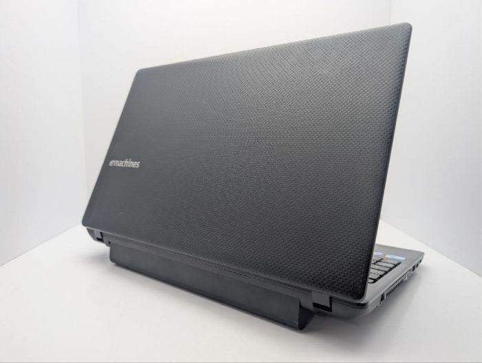 Ноутбук Acer eMachines E732 / 15.6" (1366x768) TN / Intel Core i3-370M (2 (4) ядра по 2.4 GHz) / 6 GB DDR3 / 500 GB HDD / AMD Radeon HD 5470, 512 MB GDDR5, 64-bit / WebCam / DVD-ROM б/в - изображение 8