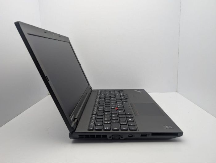 Ноутбук Lenovo ThinkPad L540 / 15.6" (1366x768) TN / Intel Core i3-4000M (2 (4) ядра по 2.4 GHz) / 8 GB DDR3 / 1000 GB HDD / Intel HD Graphics 4600 / WebCam / DVD-ROM б/в - зображення 4