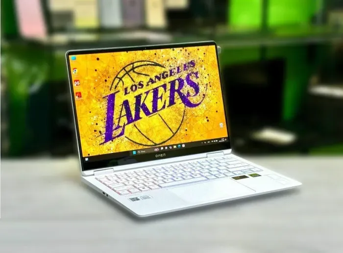 Ігровий ультрабук HP Omen Transcend 14 / 14" (2880x1800) OLED / Intel Core Ultra 9 185H (16 (22) ядра по 1.8 - 5.1 GHz) / 32 GB DDR5 / 1000 GB SSD / nVidia GeForce RTX 4070, 8 GB GDDR6, 128-bit / WebCam / Win 11 Home - зображення 4