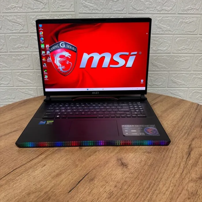 Ігровий ноутбук Б-клас MSI Raider GE78 HX 13VG / 17" (2560x1600) IPS / Intel Core i7-13700HX (16 (24) ядер по 3.7 - 5.0 GHz) / 16 GB DDR5 / 1000 GB SSD NVMe / nVidia GeForce RTX 4070, 8 GB GDDR6, 128-bit / WebCam б/в - зображення 2