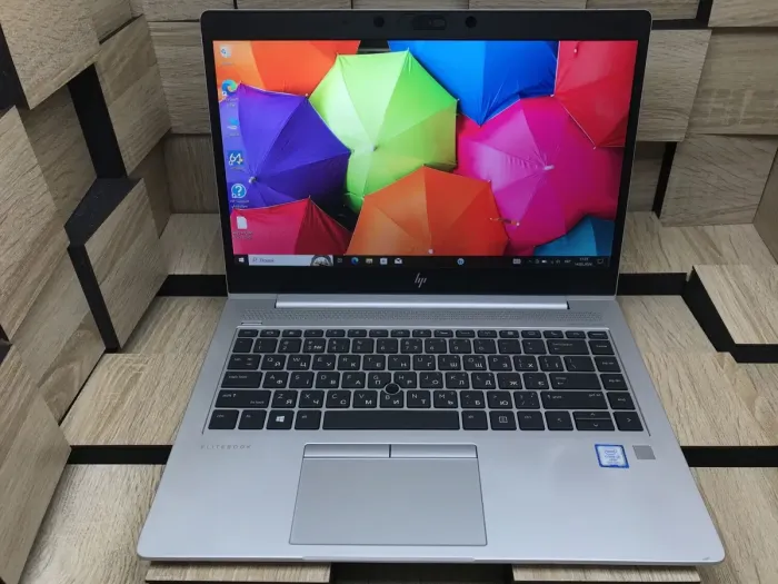 Ультрабук Б-клас HP EliteBook 840 G5 / 14" (1920x1080) IPS / Intel Core i5-8350U (4 (8) ядра по 1.7 - 3.6 GHz) / 8 GB DDR4 / 256 GB SSD M.2 / Intel UHD Graphics 620 / WebCam / HDMI б/в - зображення 2