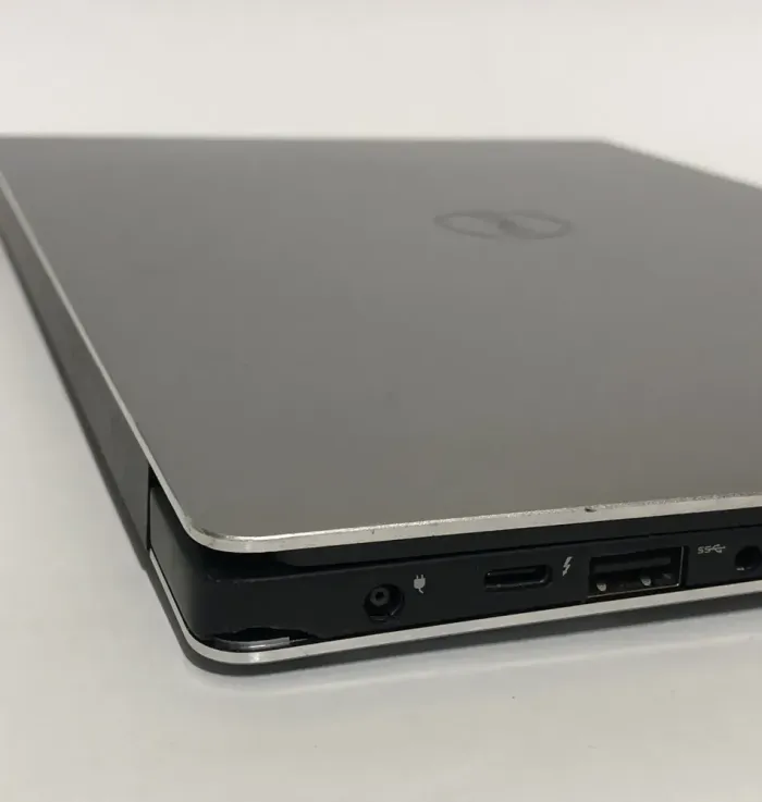 Ультрабук Б-клас Dell XPS 13 9360 / 13.3" (3200x1800) IPS Touch / Intel Core i7-7500U (2 (4) ядра по 2.7 - 3.5 GHz) / 8 GB DDR4 / 512 GB SSD / Intel HD Graphics 620 / WebCam / Win 10 Pro б/в - зображення 10