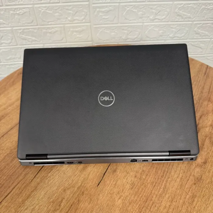 Мобільна робоча станція Dell Precision 7740 / 17.3" (1920x1080) IPS / Intel Xeon E-2276M (6 (12) ядер по 2.8 - 4.7 GHz) / 32 GB DDR4 / 512 GB SSD / nVidia Quadro RTX 4000, 8 GB GDDR6, 256-bit / WebCam б/в - зображення 3