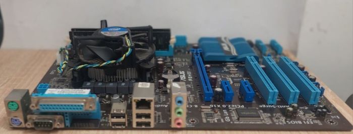 Комплект: Материнська плата Asus P8H61 / LGA1155 / Intel Core i5-2500 (4 ядра по 3.3 - 3.7 GHz) / 16 GB DDR3 + Кулер б/в - зображення 3