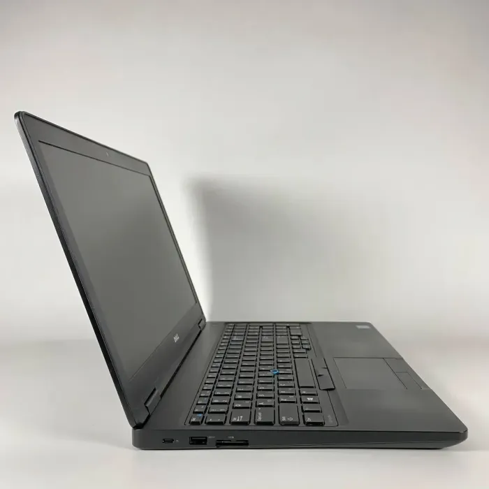 Ноутбук Б-клас Dell Latitude 5580 / 15.6" (1366x768) TN / Intel Core i7-7820HQ (4 (8) ядра по 2.9 - 3.9 GHz) / 16 GB DDR4 / 256 GB SSD / Intel HD Graphics 630 / WebCam / HDMI б/в - зображення 5