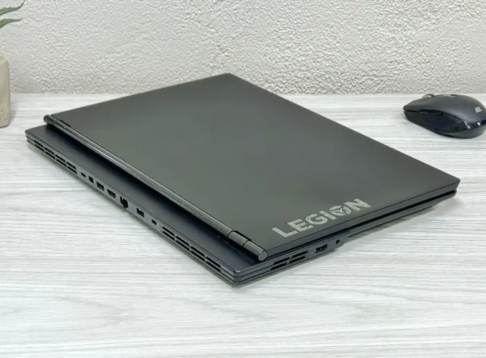 Ігровий ноутбук Lenovo Legion Y540-15IRH / 15.6" (1920x1080) IPS / Intel Core i7-9750H (6 (12) ядер по 2.6 - 4.5 GHz) / 16 GB DDR4 / 256 GB SSD + 500 GB HDD / nVidia GeForce RTX 2060, 6 GB GDDR6, 192-bit / WebCam / Win 11 Home б/в - зображення 5