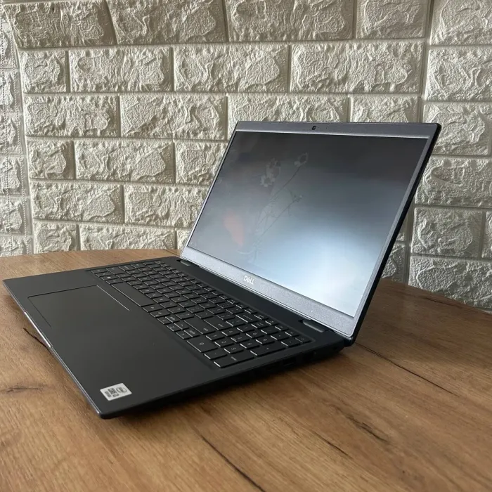 Ультрабук Б-клас Dell Latitude 3510 / 15.6" (1366x768) TN / Intel Core i3-10110U (2 (4) ядра по 2.1 - 4.1 GHz) / 8 GB DDR4 / 240 GB SSD / Intel UHD Graphics / WebCam б/в - зображення 5