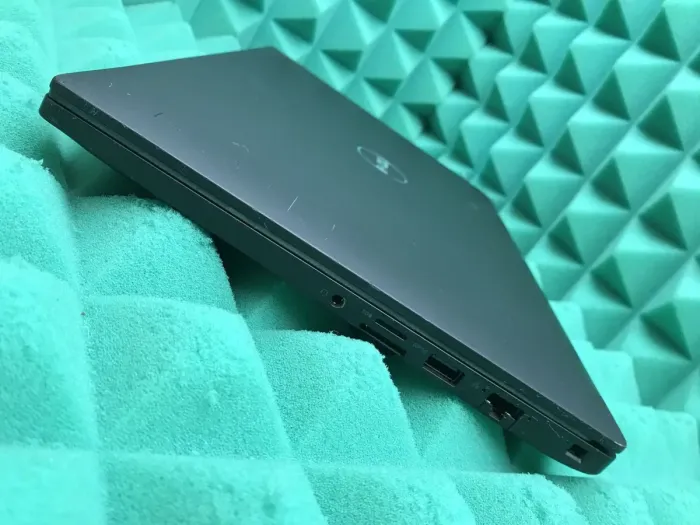 Ноутбук Б-класс Dell Latitude 7480 / 14" IPS Touch / Intel Core i5-7300U (2(4) ядра по 2.6-3.5 GHz) / 8GB DDR4 / 256GB SSD M.2 / HD Graphics 620 / WebCam / HDMI б/в - зображення 7