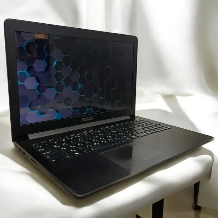 Ноутбук Asus X502C / 15.6" (1366x768) TN / Intel Core i3-3217U (2 (4) ядра по 1.8 GHz) / 4 GB DDR3 / 120 GB SSD / Intel HD Graphics 4000 / WebCam б/в - зображення 8