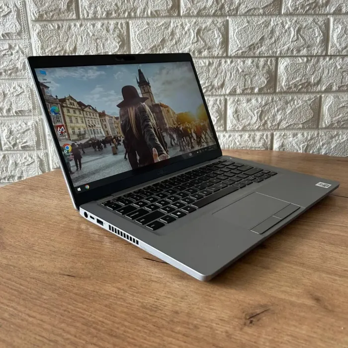 Ультрабук Dell Latitude 5410 / 14" (1920x1080) IPS Touch / Intel Core i5-10310U (4 (8) ядра по 1.7 - 4.4 GHz) / 16 GB DDR4 / 256 GB SSD / Intel UHD Graphics / WebCam б/в - зображення 4