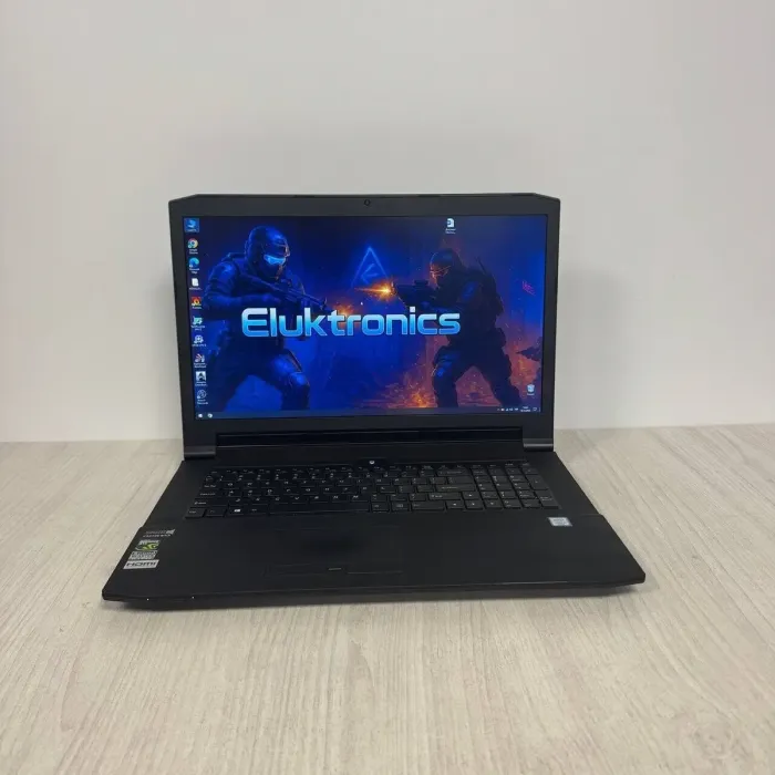 Ігровий ноутбук Б-клас Eluktronics N170RD1 / 17.3" (1920x1080) TN / Intel Core i7-6700HQ (4 (8) ядра по 2.6 - 3.5 GHz) / 16 GB DDR4 / 120 GB SSD + 1000 GB HDD / nVidia GeForce GTX 960M, 2 GB GDDR5, 128-bit / WebCam б/в - зображення 2