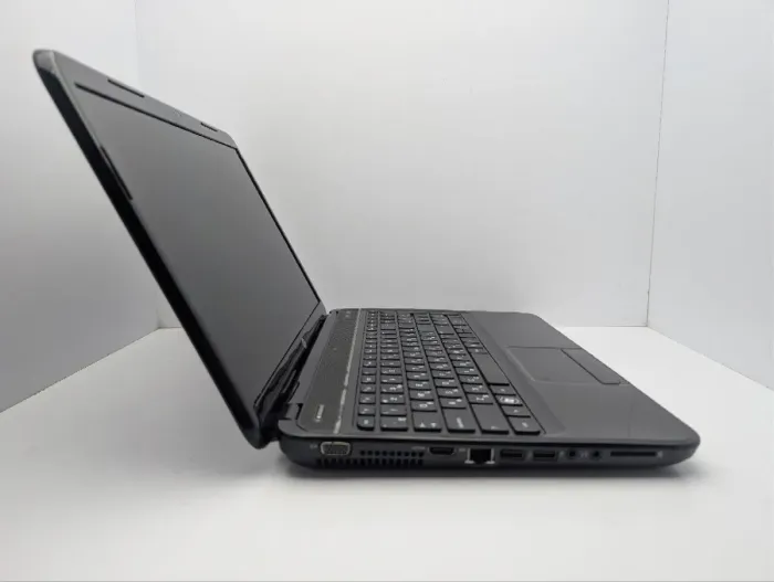 Ноутбук HP Pavilion G6-2200SR / 15.6" (1366x768) TN / AMD E2-1800 (2 ядра по 1.7 GHz) / 6 GB DDR3 / 320 GB HDD / AMD Radeon HD 7340 Graphics / WebCam / DVD-ROM б/в - зображення 6