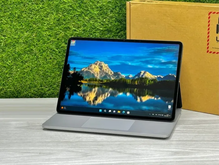 Ігровий ноутбук-трансформер Microsoft SurFace Laptop Studio / 14.3" (2400x1600) IPS Touch / Intel Core i7-11370H (4 (8) ядра по 3.0 - 4.8 GHz) / 32 GB DDR4 / 1000 GB SSD / nVidia GeForce RTX 3050 Ti, 4 GB GDDR6, 128-bit / WebCam / Win 11 Pro б/в - зображення 3